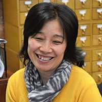 <p>Wei Nitopi is teaching &quot;Chinese for Adult Beginners&quot; at the Northvale Public Library.</p>