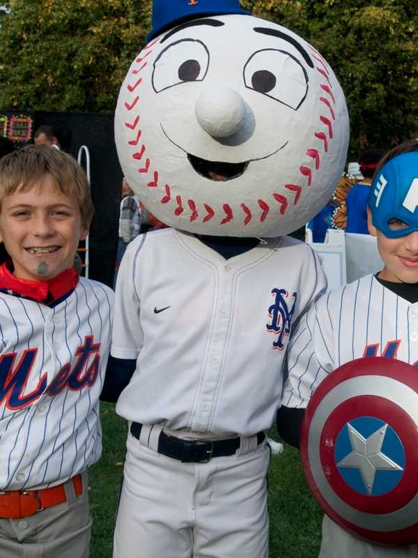 Halloween Parade Steps Off Friday At Rutherford's Union School
