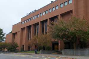 Shelton Schools To Dismiss Early Tuesday