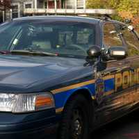 Police: Duo Who Fraudulently Used Credit, Debit Cards At Newtown Stores Believed To Be From NY