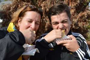 PHOTOS: Hundreds Enjoy Gourmet Hot Dogs At New Milford Farm