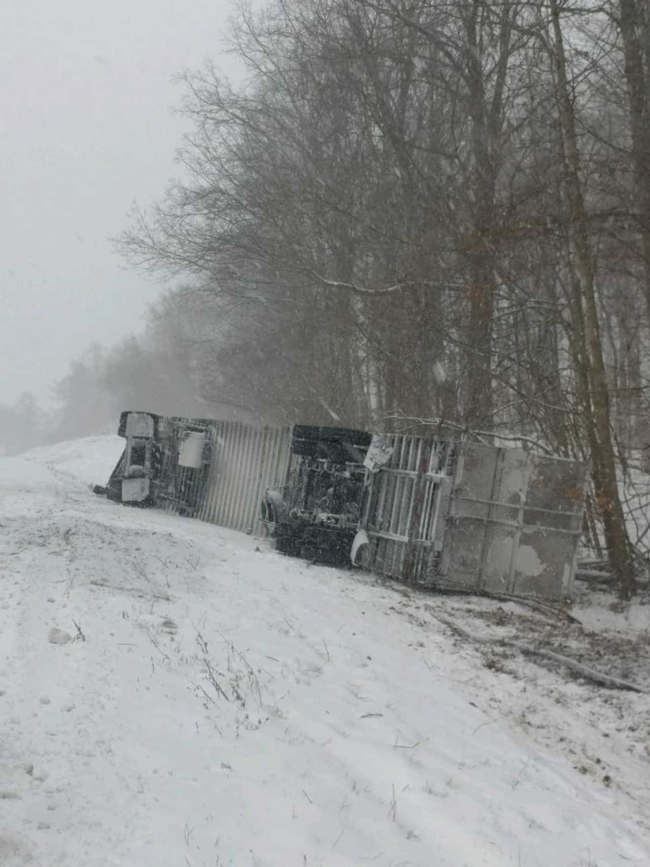 Crash Blocks Two Lanes On I-684, Lane Closure On I-84 | Hyde Park Daily ...