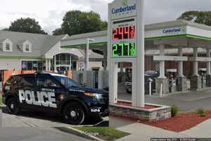 19-Year-Old Shot Outside Cumberland Farms In Western Mass: Police