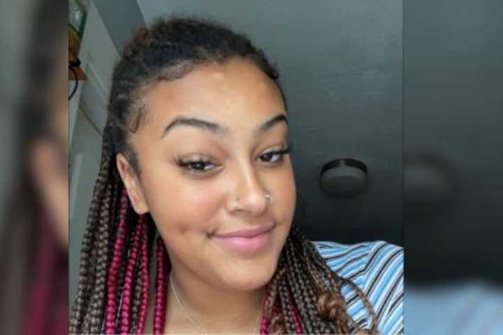 'Amazing' Daughter ID'd As 18-Year-Old Found Dead Outside Everett Apartment