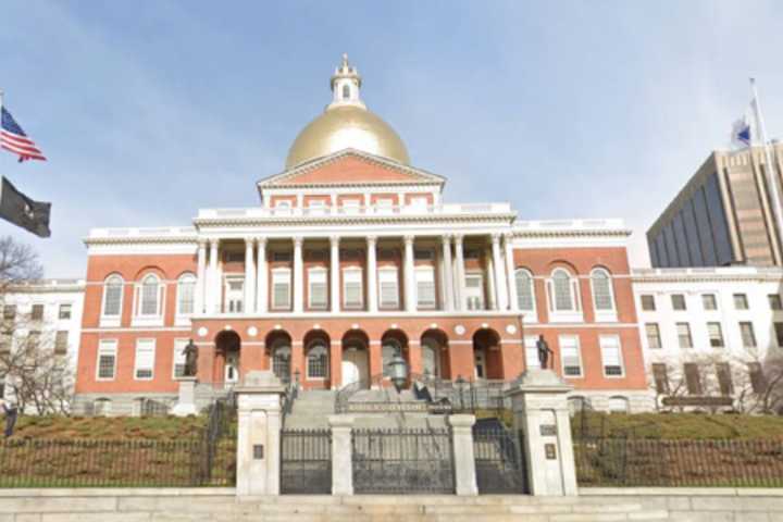 Mass Senate Approves Bill Allowing Undocumented Immigrants To Get Driver's Licenses