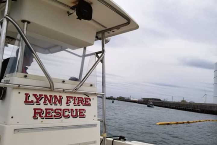 5 Rescued From Capsized Boat Off Coast Of Lynn