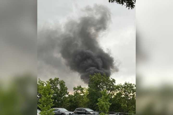 Smoke Seen Coming From Car Fire At Lahey Hospital Parking Garage In Burlington