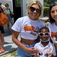 PA Hooters Girls Bring Joy To School Children In Bahamas (PHOTOS)