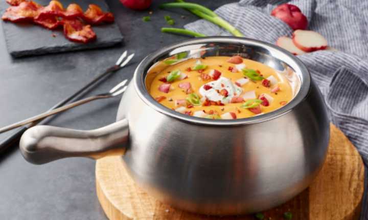 Guests can enjoy the Melting Pot&#x27;s loaded baked potato fondue at the planned New Haven location.