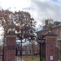 Harvard Dorm's Slave-Owning Namesakes Spark Student Denaming Petition