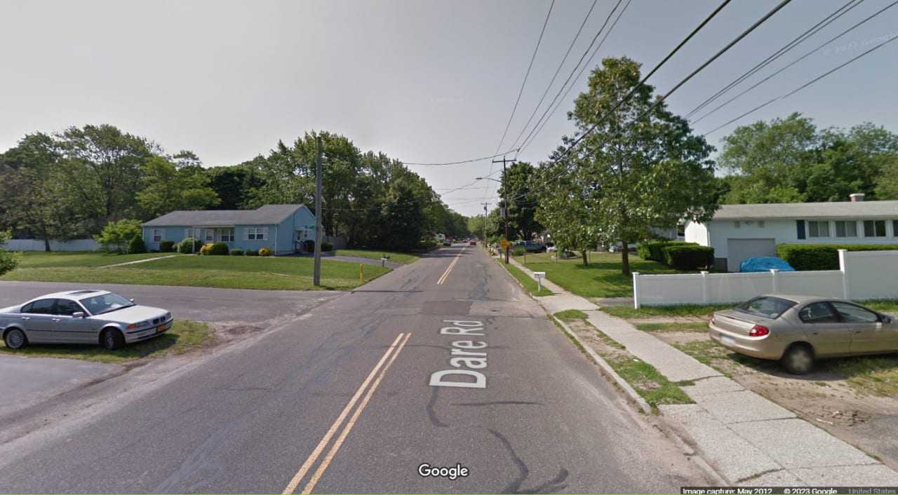 Man Struck By Vehicle, Seriously Injured In Selden Hit-Run Crash ...