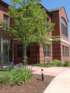 Darien Library Invites Public to Medical Lectures