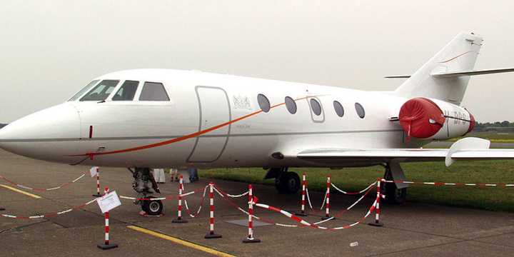 Dassault Falcon 20.