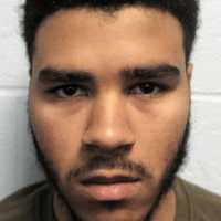 Englewood PD: Robber Uses 'Letgo' App To Rob Victims