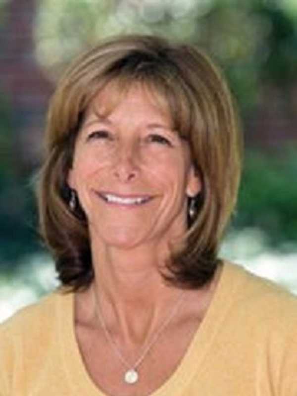 Norwalk Hospital Presenting Lecture For Mothers, Young Daughters