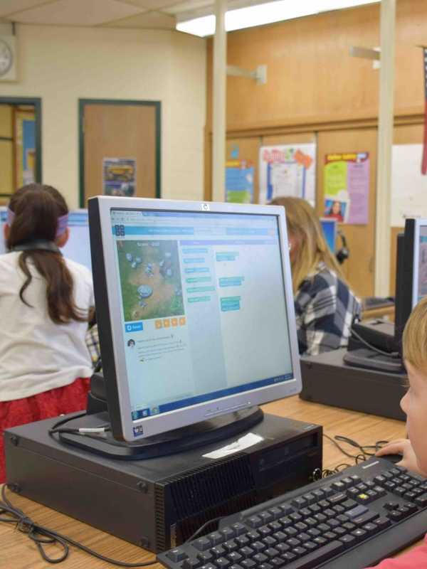 Irvington Students Use Computer Skills, Imaginations In Coding Event