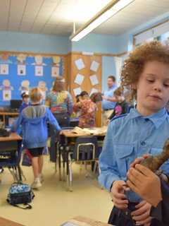 Live Reptiles Help Third-Graders Learn At Dows Lane Elementary 