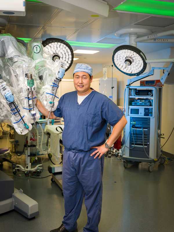 Red Hook, Rhinebeck Chambers Host Program On Robotic Surgery