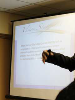 Mount Vernon Superintendent Speaks to Fleetwood Association