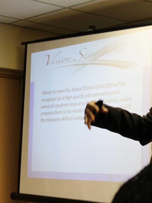 Mount Vernon Superintendent Speaks to Fleetwood Association