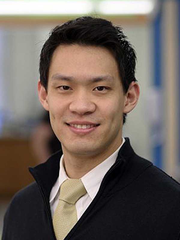 Hawthorne Doctor Presents Paper At World's Largest Rehab Conference 