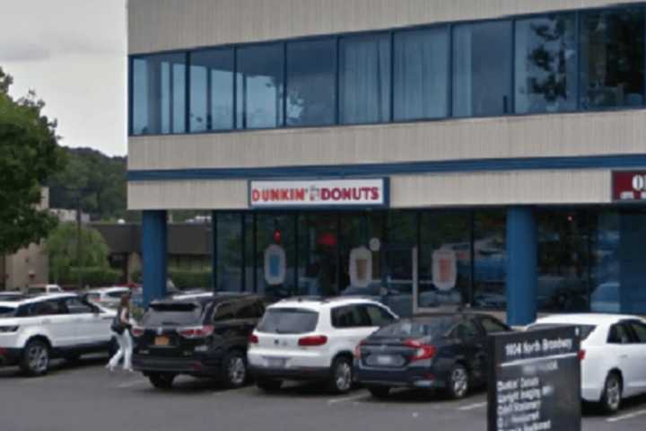 Yonkers Police Hunt For Dunkin' Donuts Burglars
