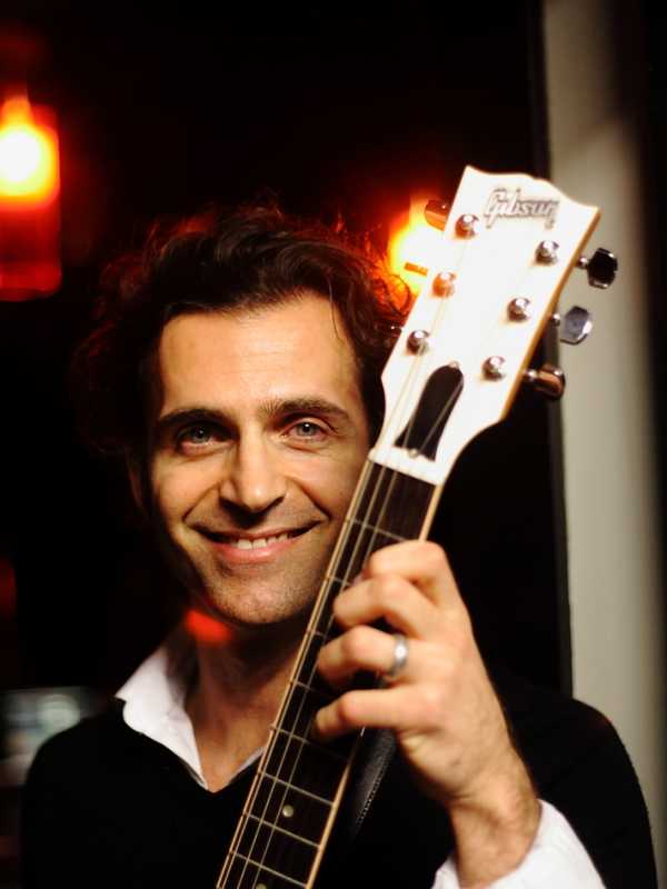 Guitar Master Dweezil Zappa Returns To Ridgefield Playhouse