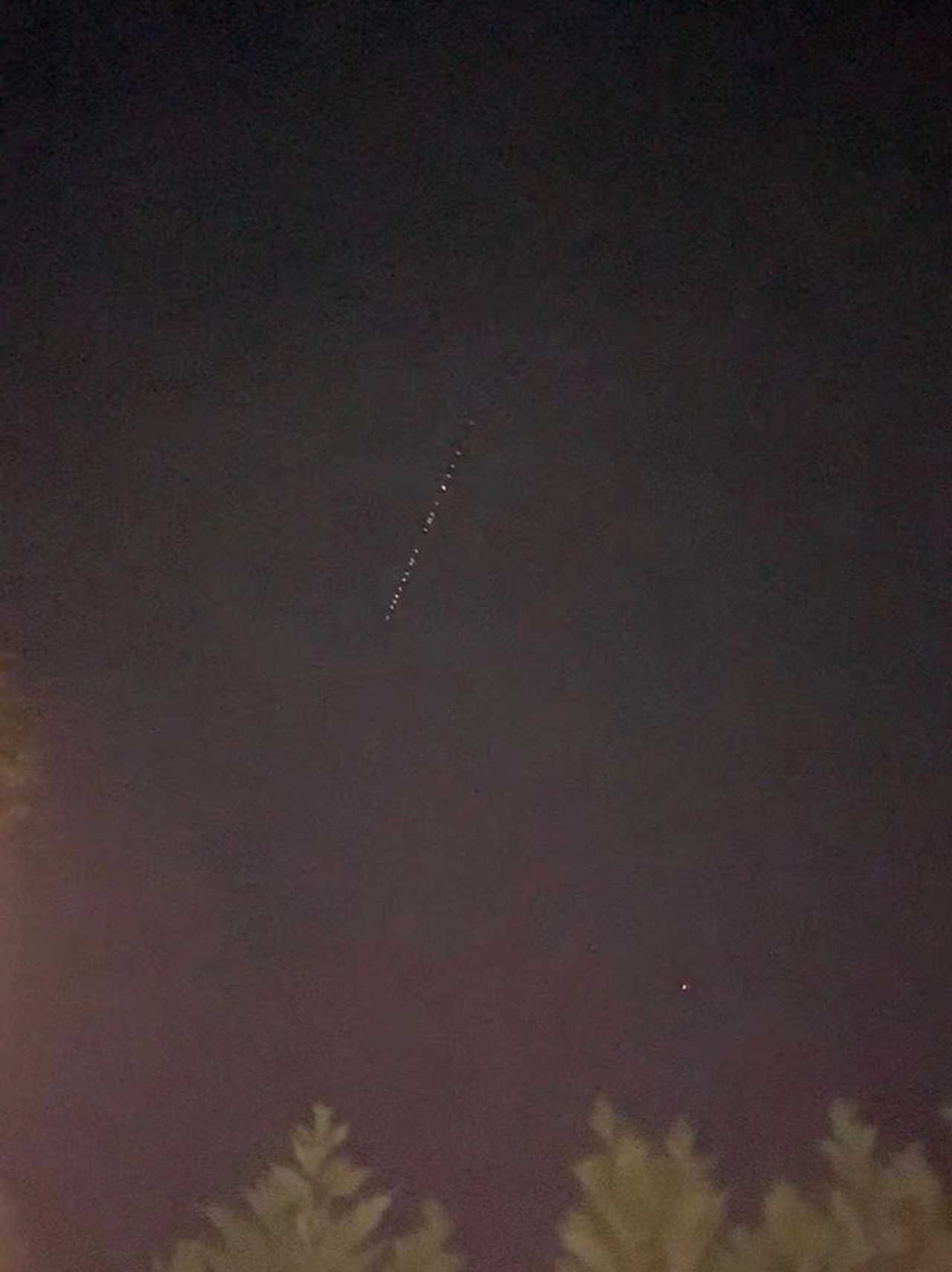 Those UFOs You Saw Saturday Night Were Actually Elon Musk's Starlink ...