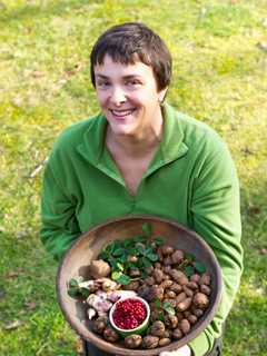 Lewisboro Land Trust Presents Program On Foraging In Your Own Backyard