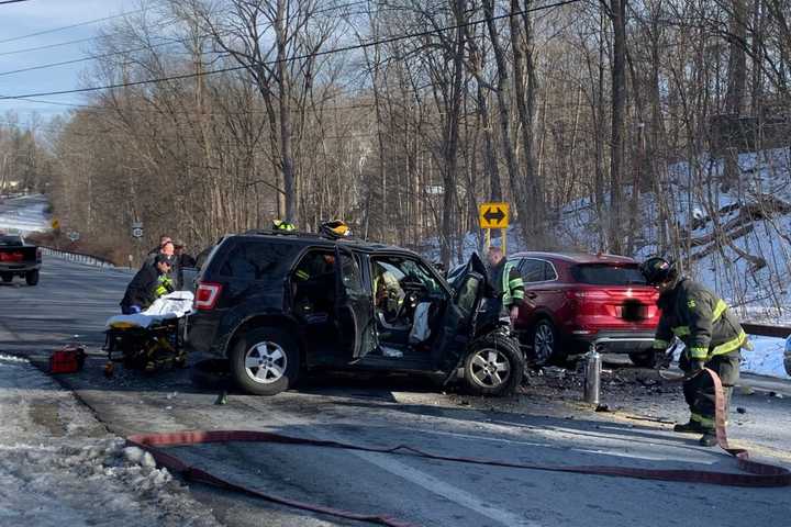 Multi-Vehicle Crash Shuts Down Route 82 Stretch