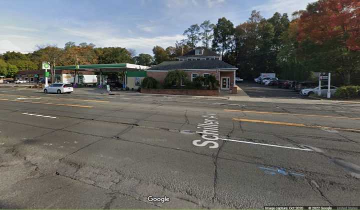 Intersection of East Jericho Turnpike and Schiller Avenue in Huntington Station