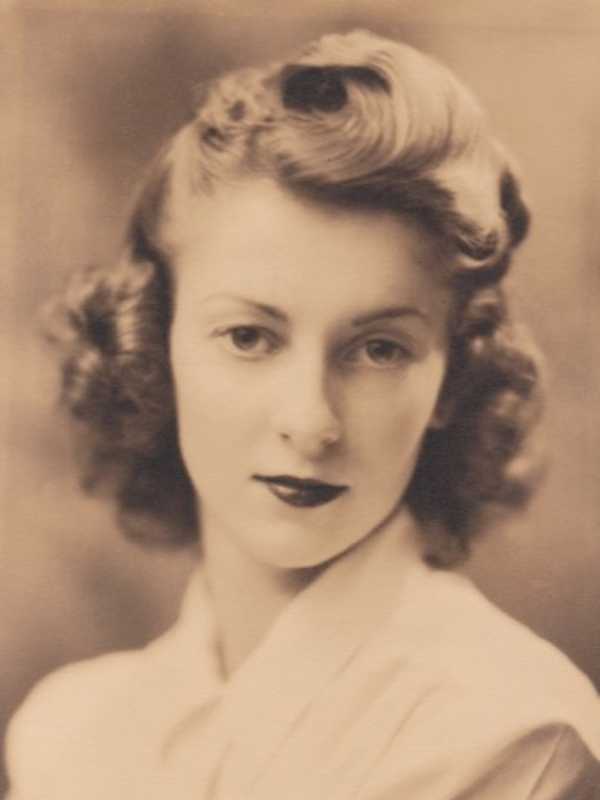 Edith Dean Stowell, 93, Of White Plains