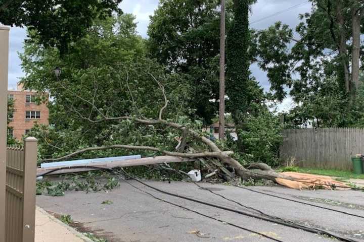 Isaias: Some LIers Could Be Without Power For Week, With Number Of Outages About Half Of Sandy