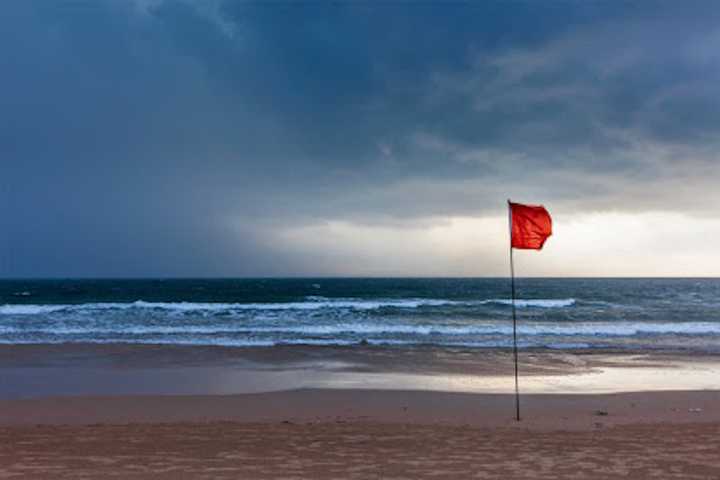 Long Island Beach Closed To Bathing Due To Excess Bacteria