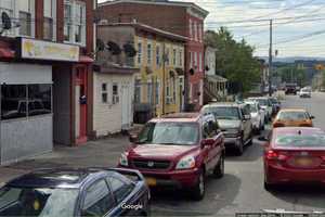 Two Shot Near City Of Newburgh Bar