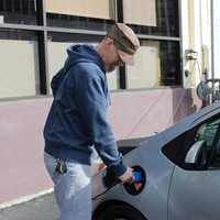 <p>MOM&#x27;s also offers free electric car charging.</p>