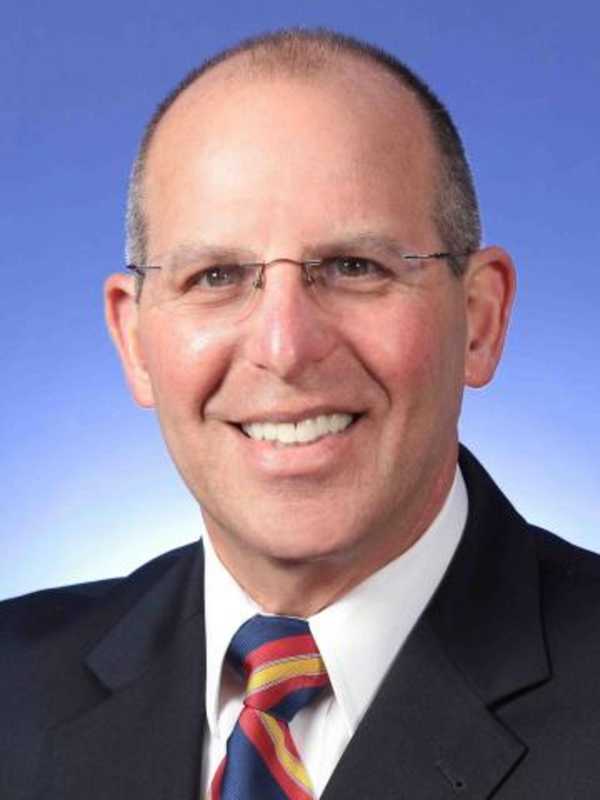 Ulster Comptroller Warns Donors About Misleading Clothing Drop-Off Bins