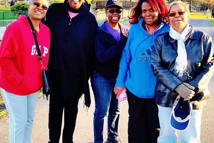 Englewood Organizes Six-Week Wellness Program