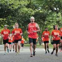 <p>Chappaqua runner Eric Gelber raises funds for the Norwalk-based Multiple Myeloma Research Foundation (MMRF).</p>