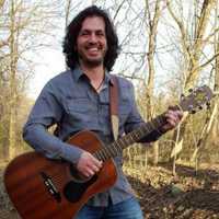 Children's Musician Performs In Concert At Darien Library