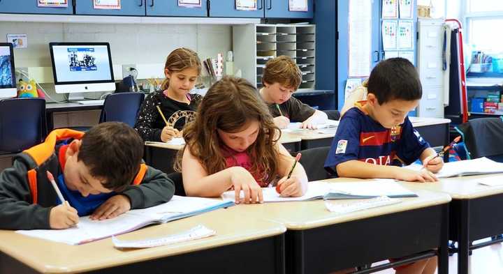 The Franklin Lakes Board of Education is considering changing which elementary schools students attend.