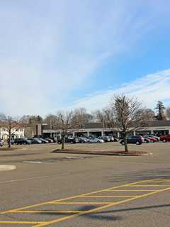 Fairfield Shopping Center Adds Two New Tenants