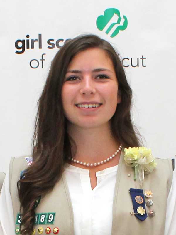 Fairfield Girl Scout Earns Gold Award For Teaching Tweens To Eat Healthy