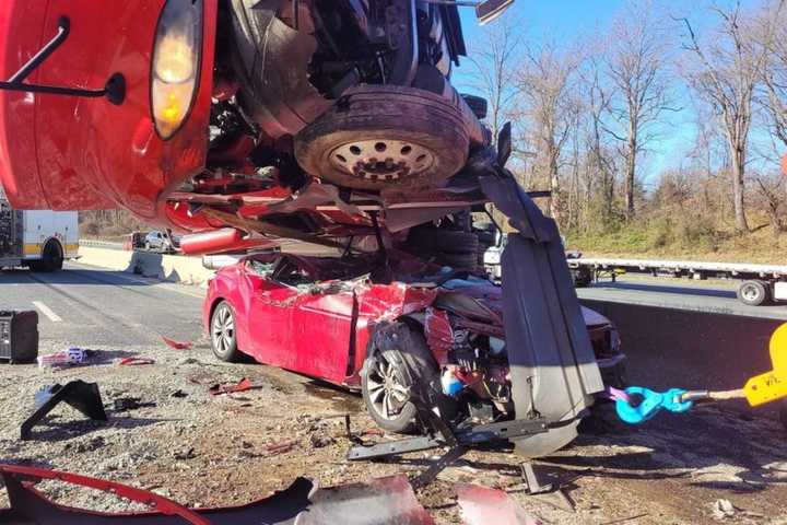 Lanes Open After Overturned Tractor-Trailer Ties Up Traffic On I-95 In Maryland