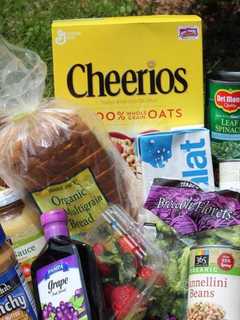 Artists' Collective Of Hyde Park Accepting Food Donations 