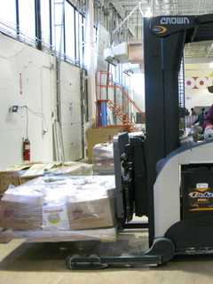 Food Bank For Westchester In Elmsford Benefits From Whole Foods Shopping
