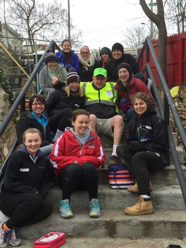 Fordham Students Assist Habitat For Humanity In Yonkers