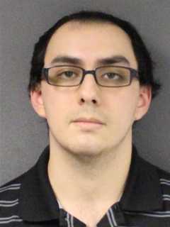 South Jersey Man Tried Luring Detective Posing As Teenage Girl Online, Prosecutor Says