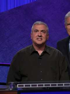 Hudson Valley Teacher Wins 'Jeopardy!' Tournament