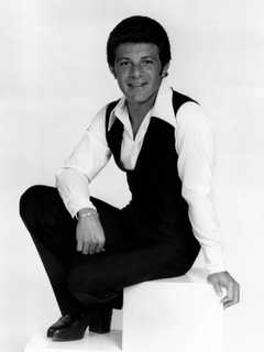 Performer Frankie Avalon Comes To Ridgewood Bookstore